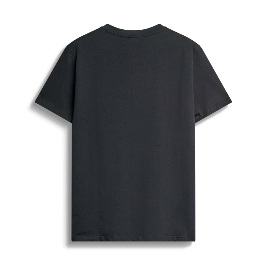 camiseta-con-pequeno-logotipo-estampado camiseta-con-pequeno-logotipo-estampado