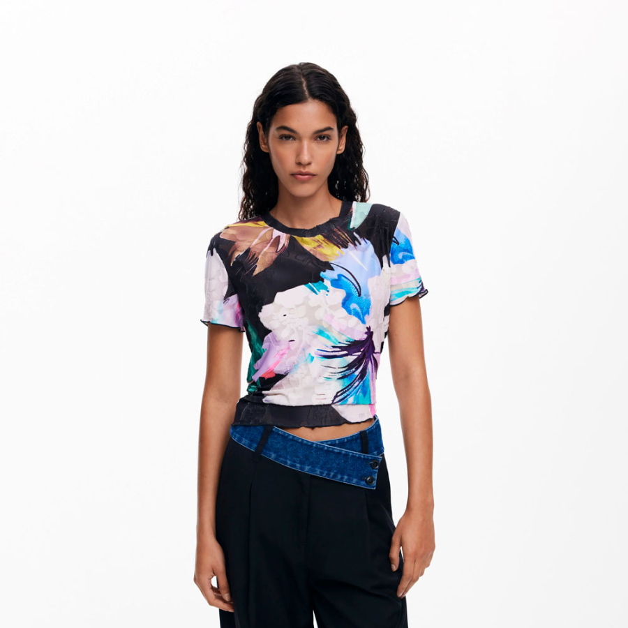 camiseta-texturizada-com-flores camiseta-texturizada-com-flores