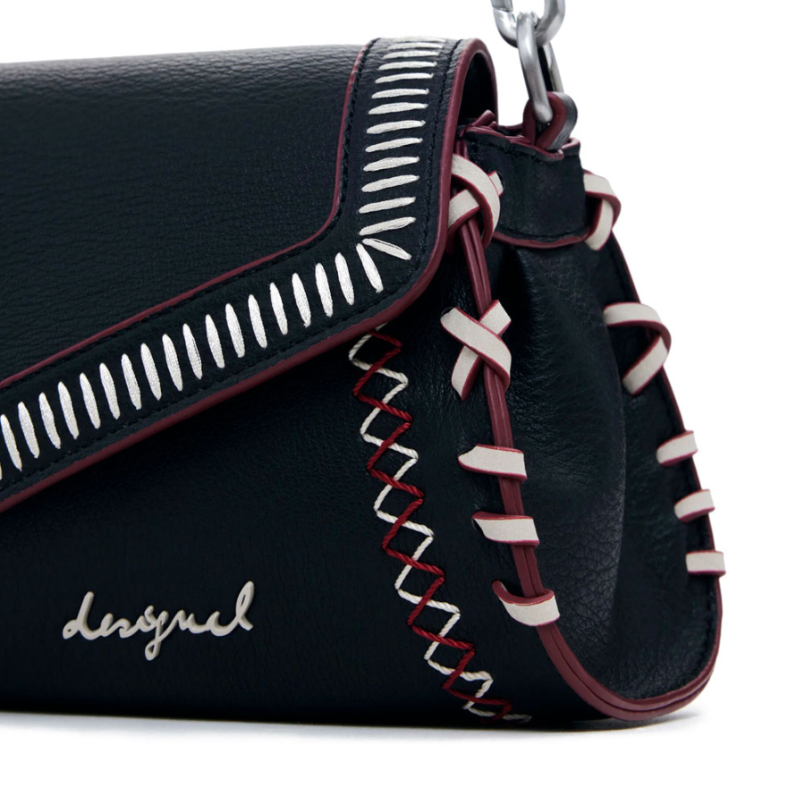 mittelgrosse-tasche-in-lederoptik-mit-nahten mittelgrosse-tasche-in-lederoptik-mit-nahten