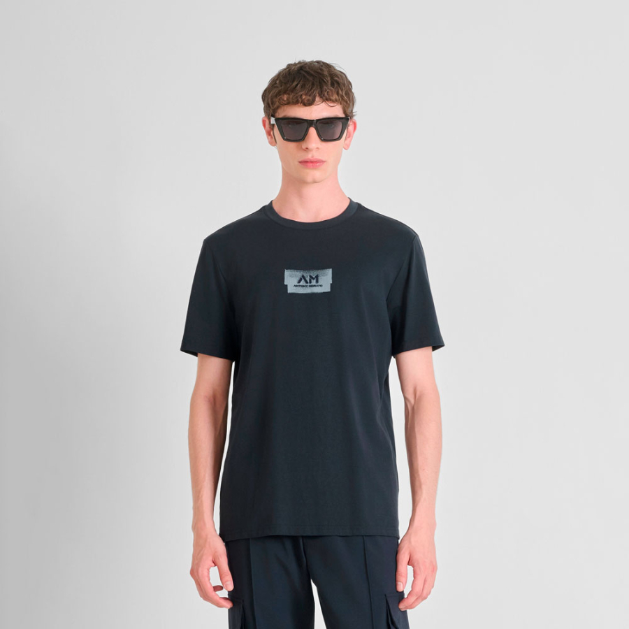t-shirt-avec-logo-imprime t-shirt-avec-logo-imprime