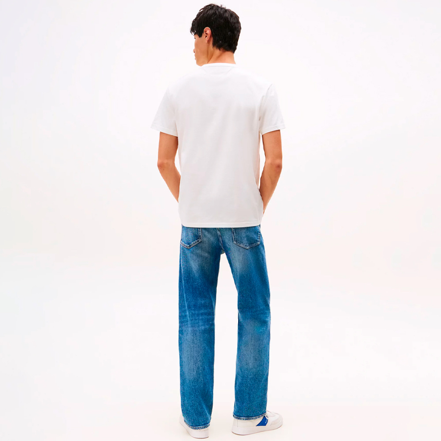 camiseta-com-logotipo-linear-bordado camiseta-com-logotipo-linear-bordado