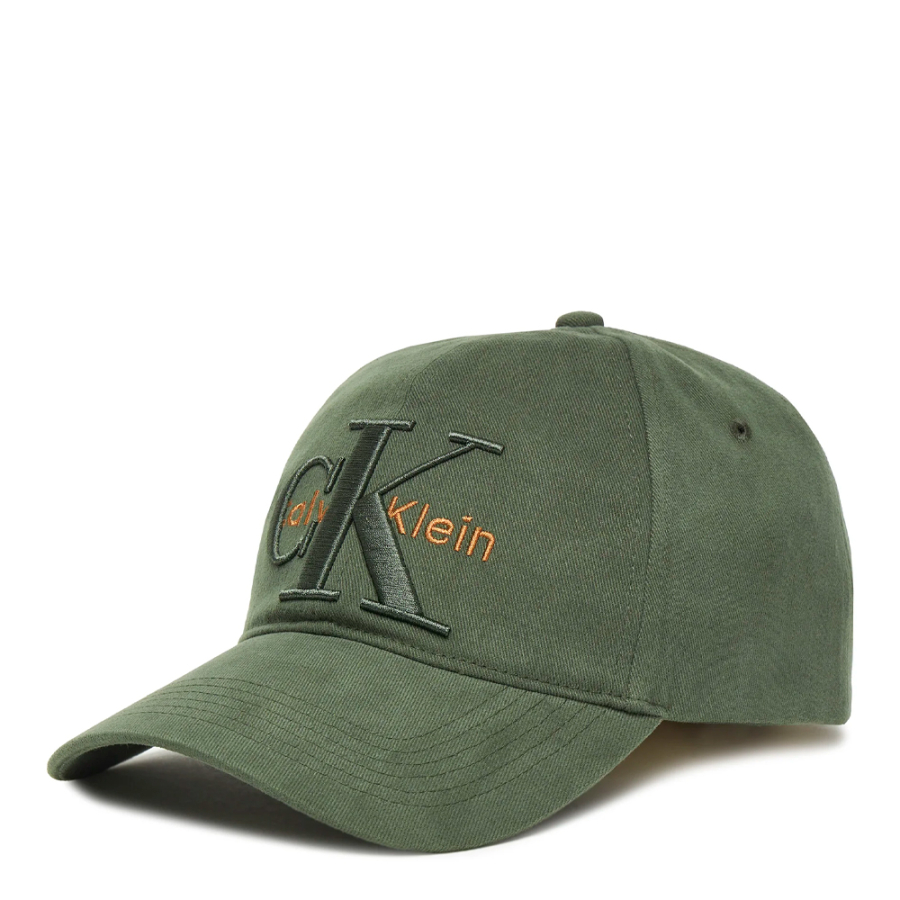 casquette-de-baseball-avec-logo-monogramme-superpose casquette-de-baseball-avec-logo-monogramme-superpose