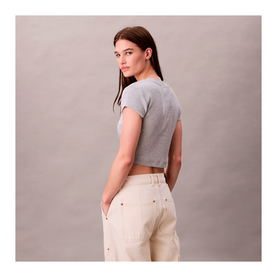 kurzes-t-shirt-mit-monogramm-logo kurzes-t-shirt-mit-monogramm-logo