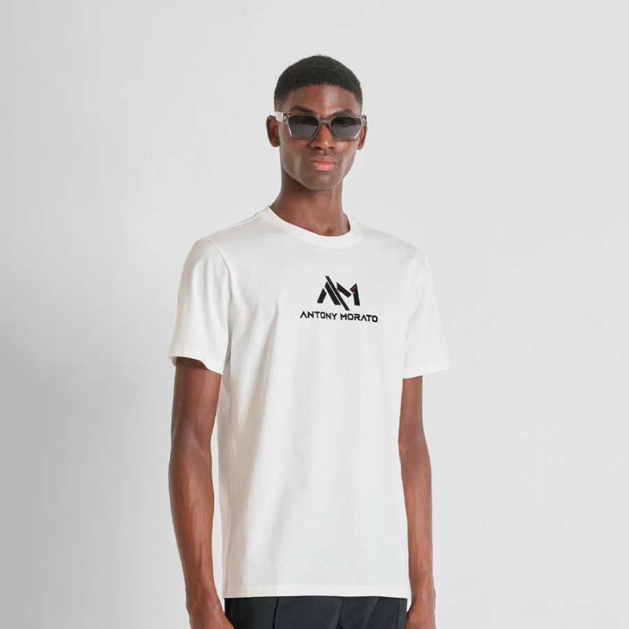 camiseta-con-logotipo-estampado camiseta-con-logotipo-estampado
