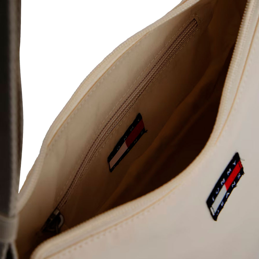 borsa-a-tracolla-con-logo borsa-a-tracolla-con-logo