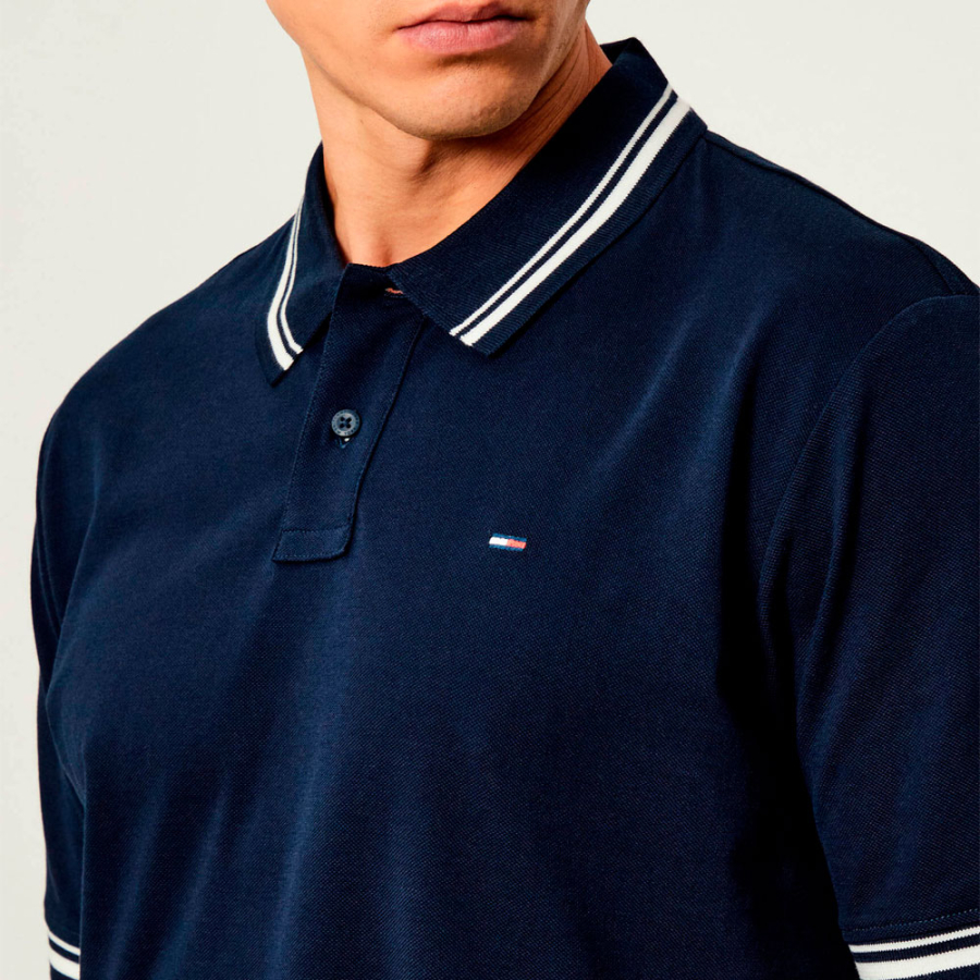 polo-avec-passepoil-et-logo-brode polo-avec-passepoil-et-logo-brode