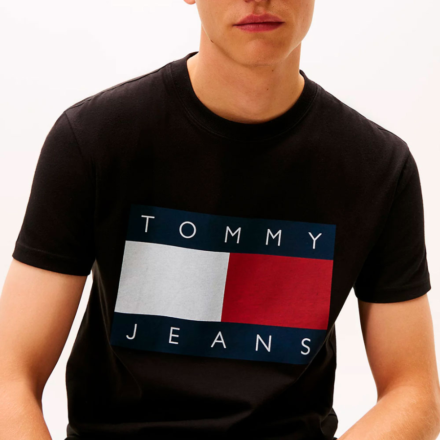 camiseta-gola-redonda-com-patch camiseta-gola-redonda-com-patch