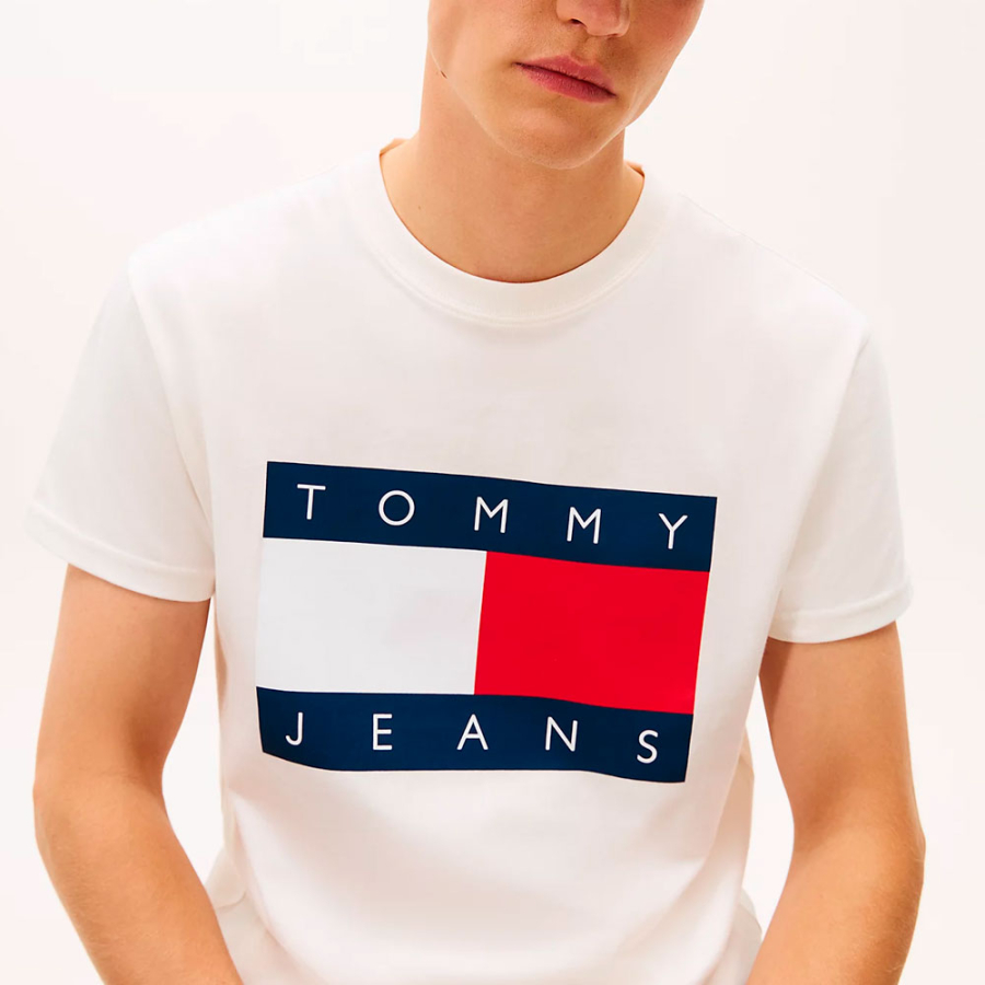 camiseta-gola-redonda-com-patch camiseta-gola-redonda-com-patch