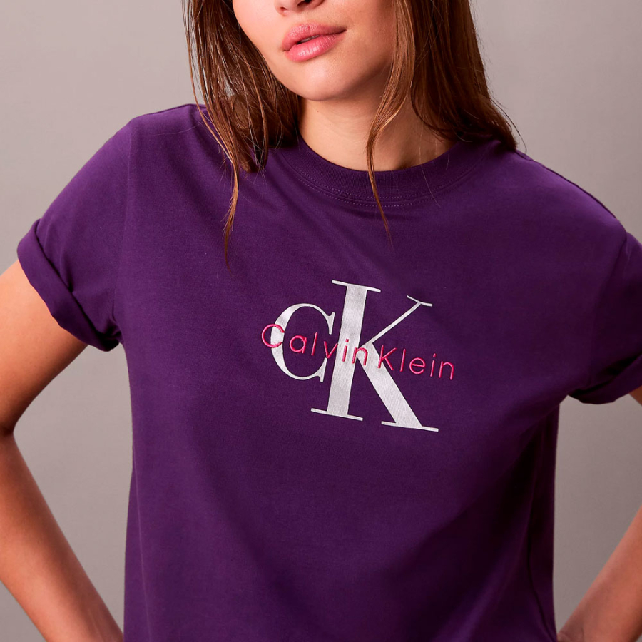 t-shirt-avec-logo-monogramme t-shirt-avec-logo-monogramme