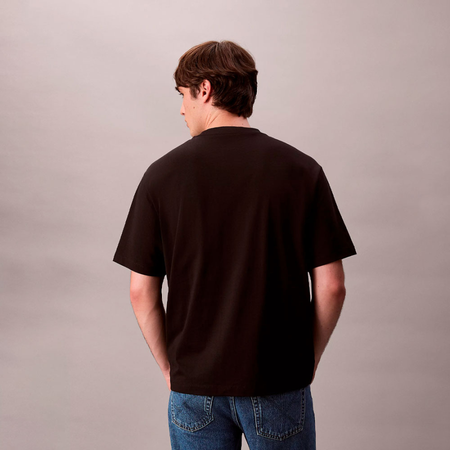 camiseta-holgada-con-logo-grafico-de-bloques camiseta-holgada-con-logo-grafico-de-bloques