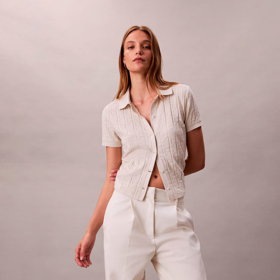 camisa-polo-jacquard-com-monograma-e-logotipo-em-toda-a-peca