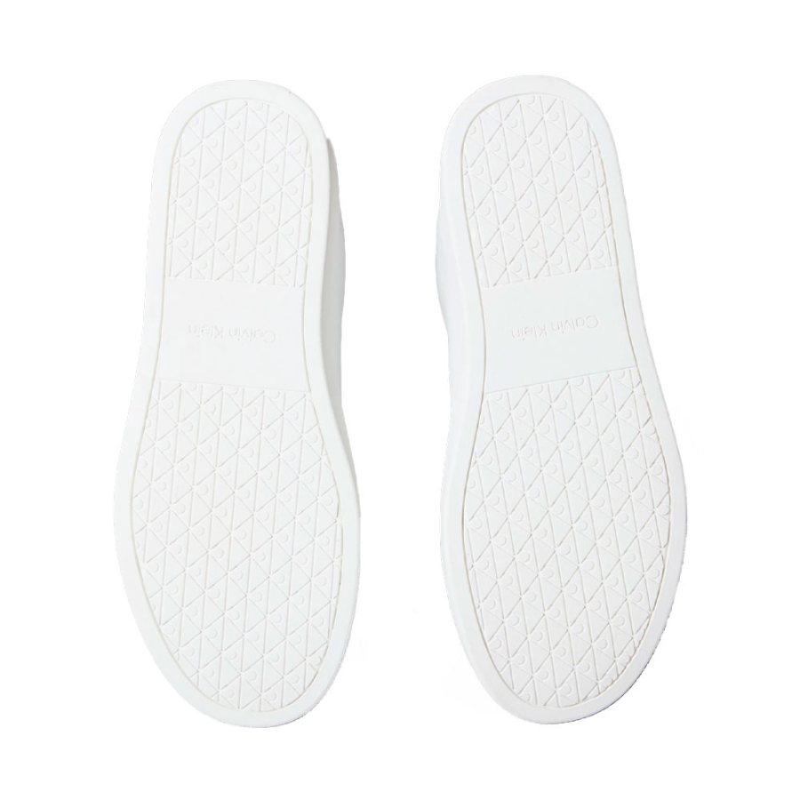 baskets-en-cuir-avec-logo-distinctif baskets-en-cuir-avec-logo-distinctif