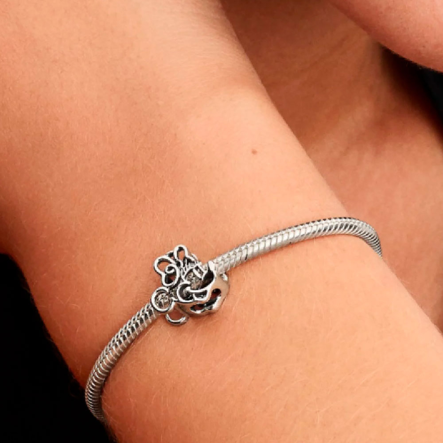 disney-filigraner-minnie-maus-charm-793908c00 disney-filigraner-minnie-maus-charm-793908c00