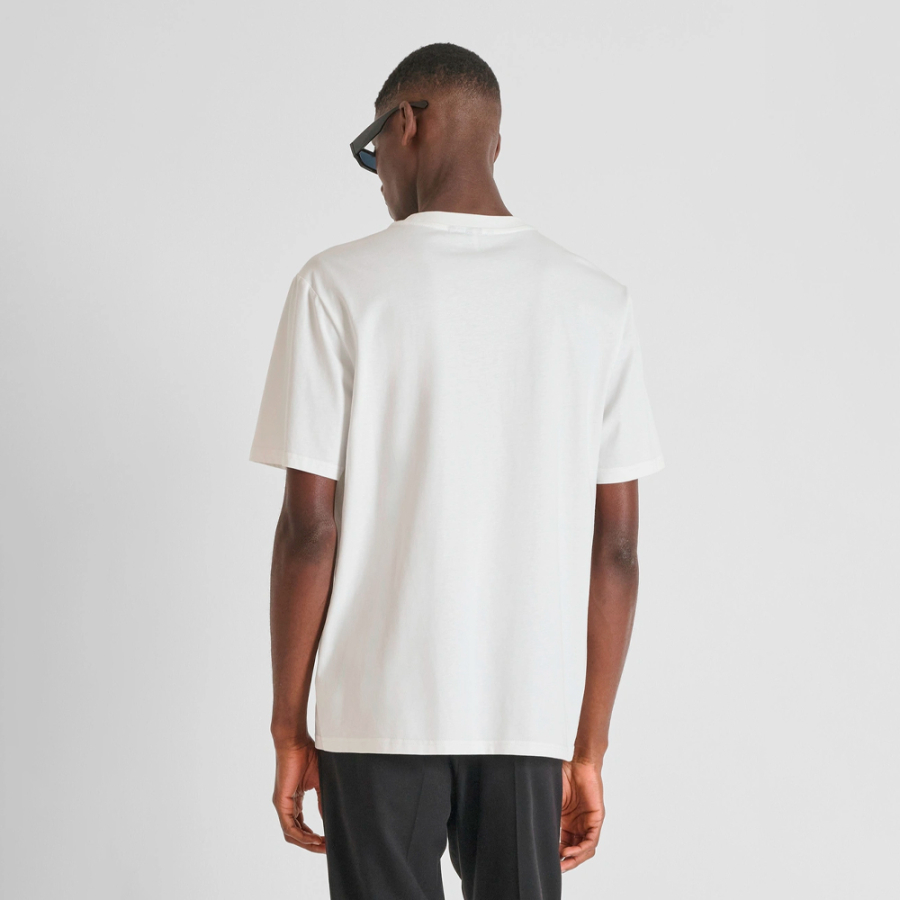 camiseta-com-logo-efeito-esponja-estampado