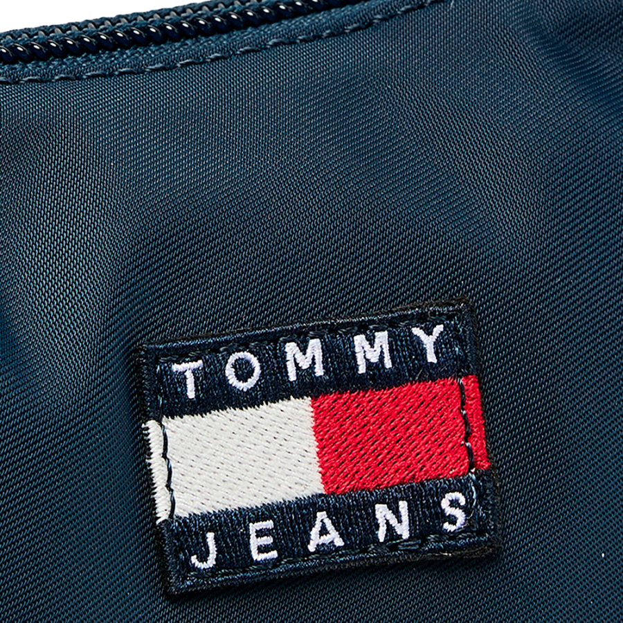 umhangetasche-mit-logo umhangetasche-mit-logo