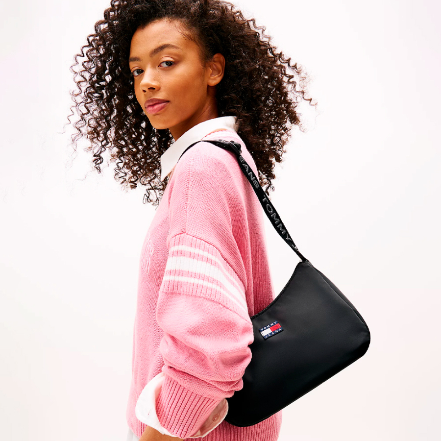bolso-de-hombro-con-logo bolso-de-hombro-con-logo