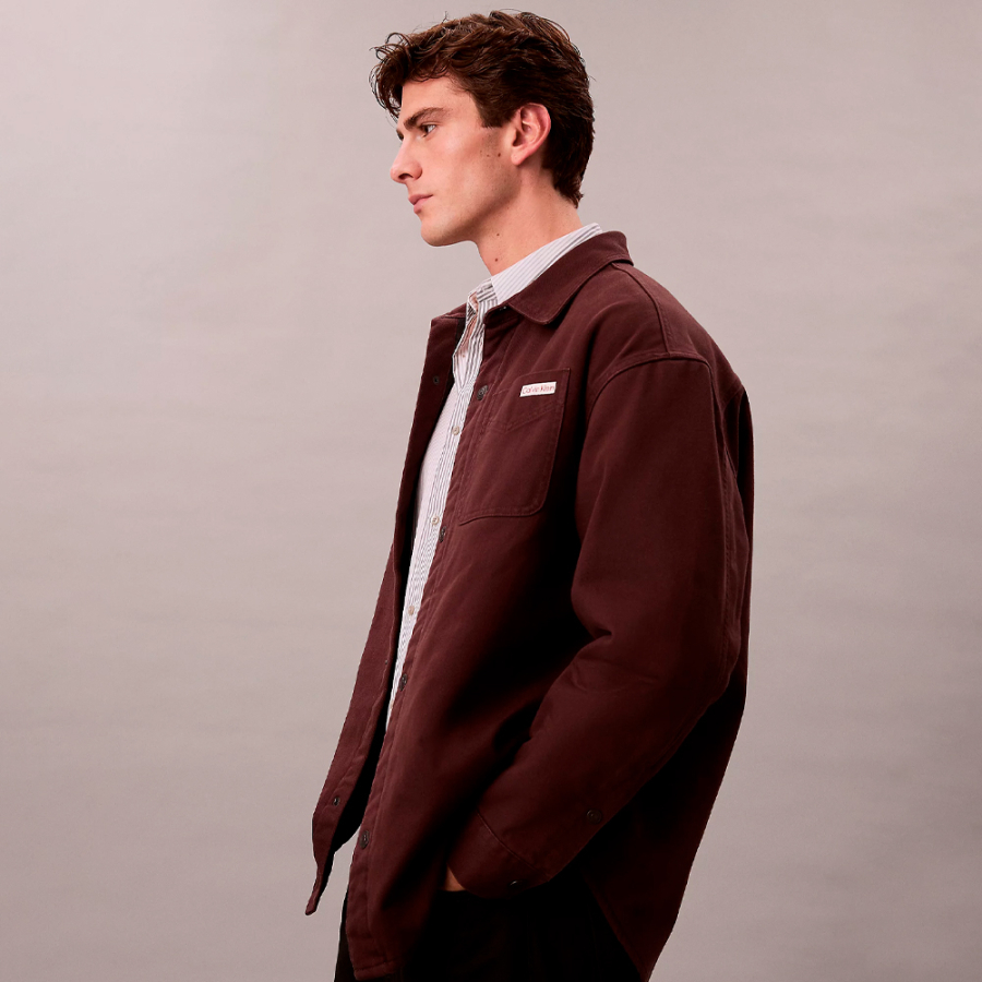 camicia-oversize-in-denim-anni-novanta-dalla-vestibilita-ampia