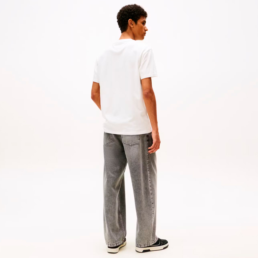 t-shirt-mit-rundhalsausschnitt-und-aufdruck t-shirt-mit-rundhalsausschnitt-und-aufdruck