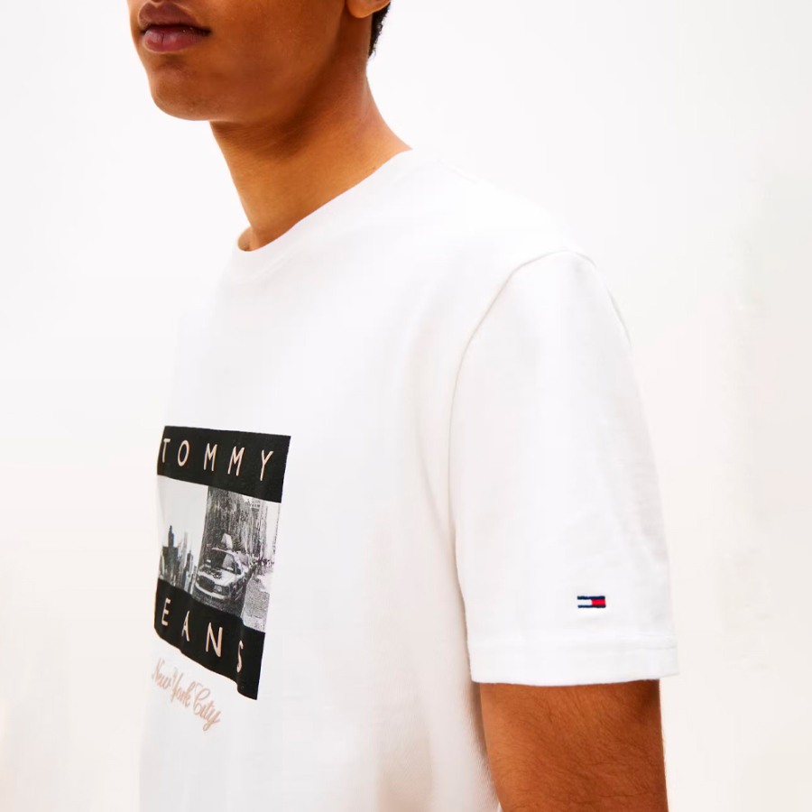 t-shirt-mit-rundhalsausschnitt-und-aufdruck t-shirt-mit-rundhalsausschnitt-und-aufdruck