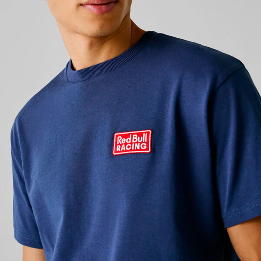 t-shirt-mit-bequemer-passform-und-bedruckter-ruckseite t-shirt-mit-bequemer-passform-und-bedruckter-ruckseite