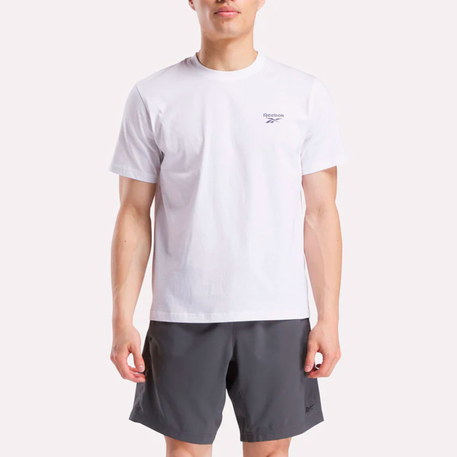 identity-t-shirt-mit-kleinem-logo