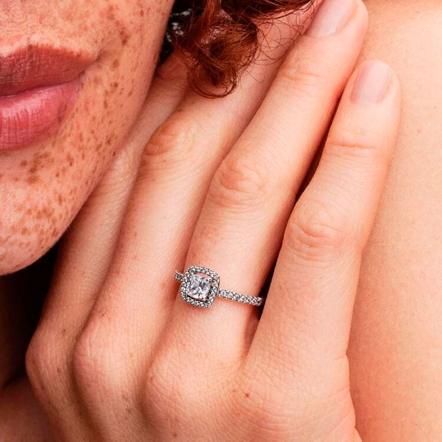 bague-halo-carre-brillant-193555c02 bague-halo-carre-brillant-193555c02