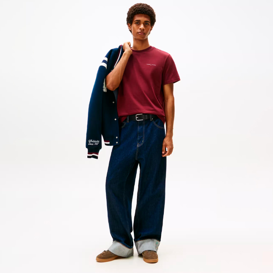 camiseta-slim-com-logotipo-linear camiseta-slim-com-logotipo-linear