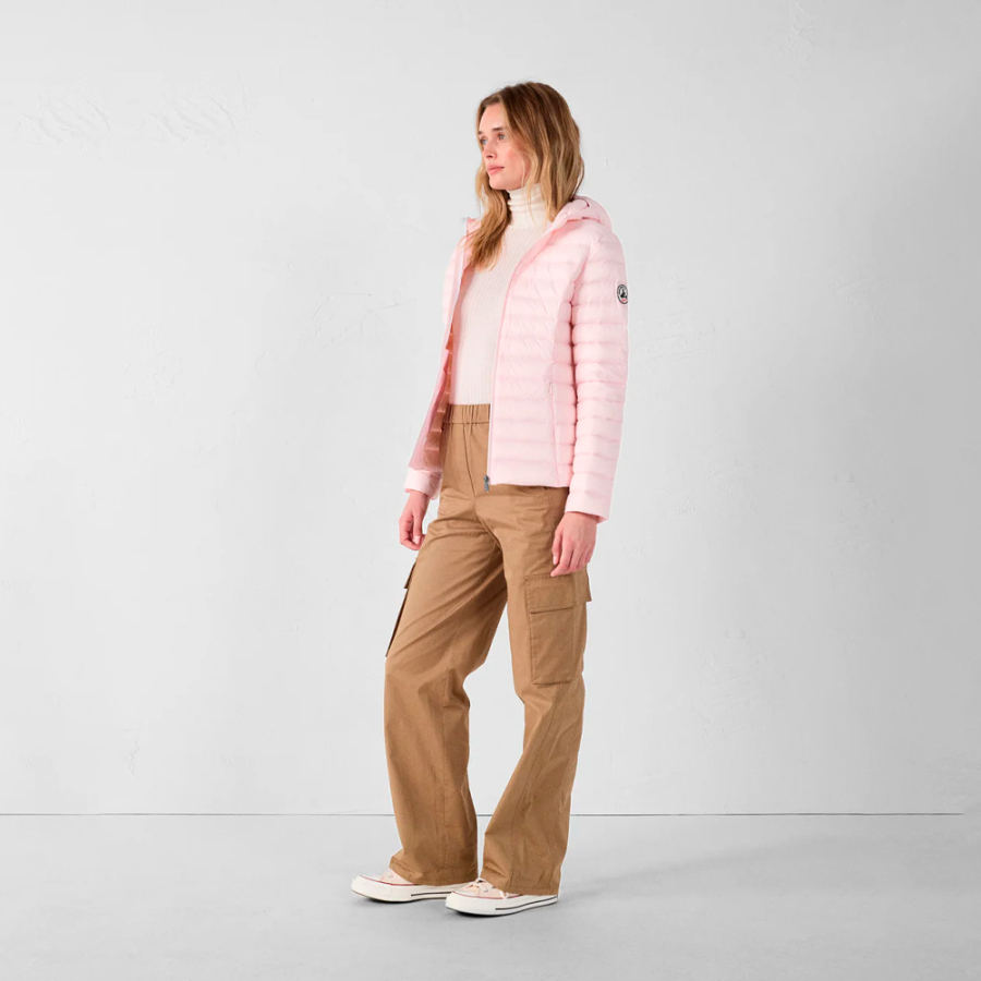 jaqueta-leve-com-capuz jaqueta-leve-com-capuz