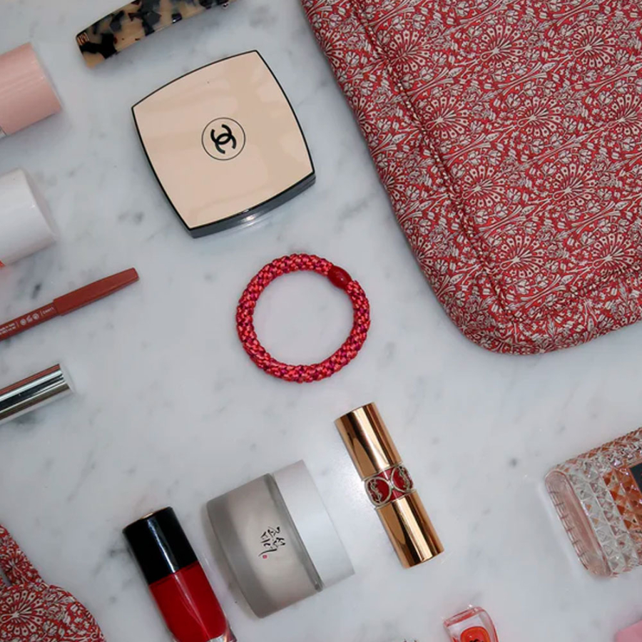 haargummi-in-elektrischem-pink-mit-himbeergeschmack haargummi-in-elektrischem-pink-mit-himbeergeschmack