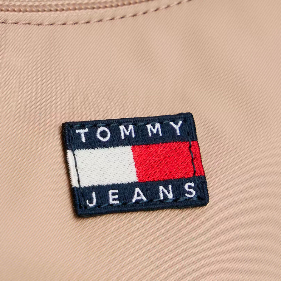 logo-shoulder-bag logo-shoulder-bag