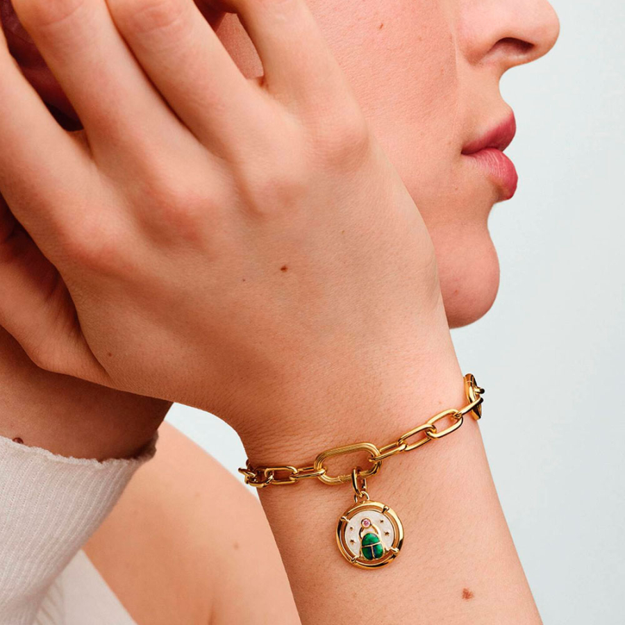 charm-medallon-me-escarabajo-763413c01 charm-medallon-me-escarabajo-763413c01