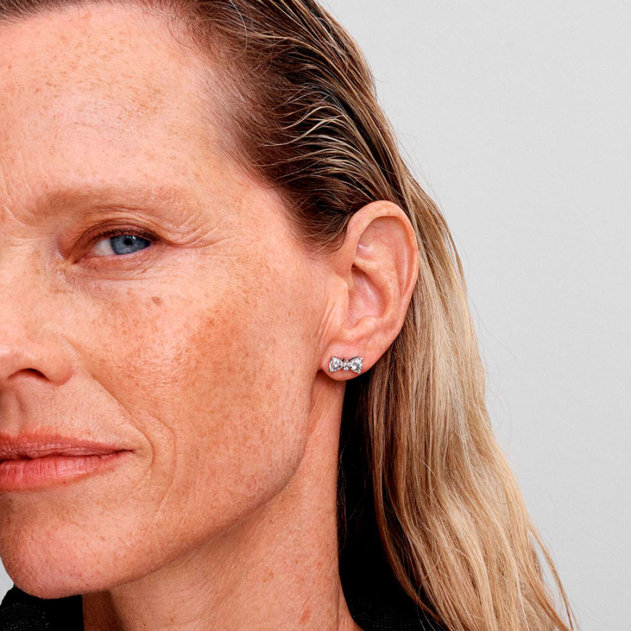 orecchini-a-bottone-con-fiocco-scintillante-293506c01 orecchini-a-bottone-con-fiocco-scintillante-293506c01