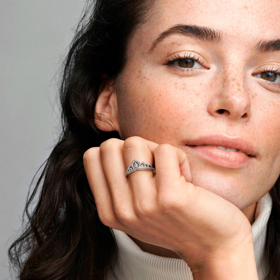 koniglicher-perlentiara-ring-192233c01 koniglicher-perlentiara-ring-192233c01