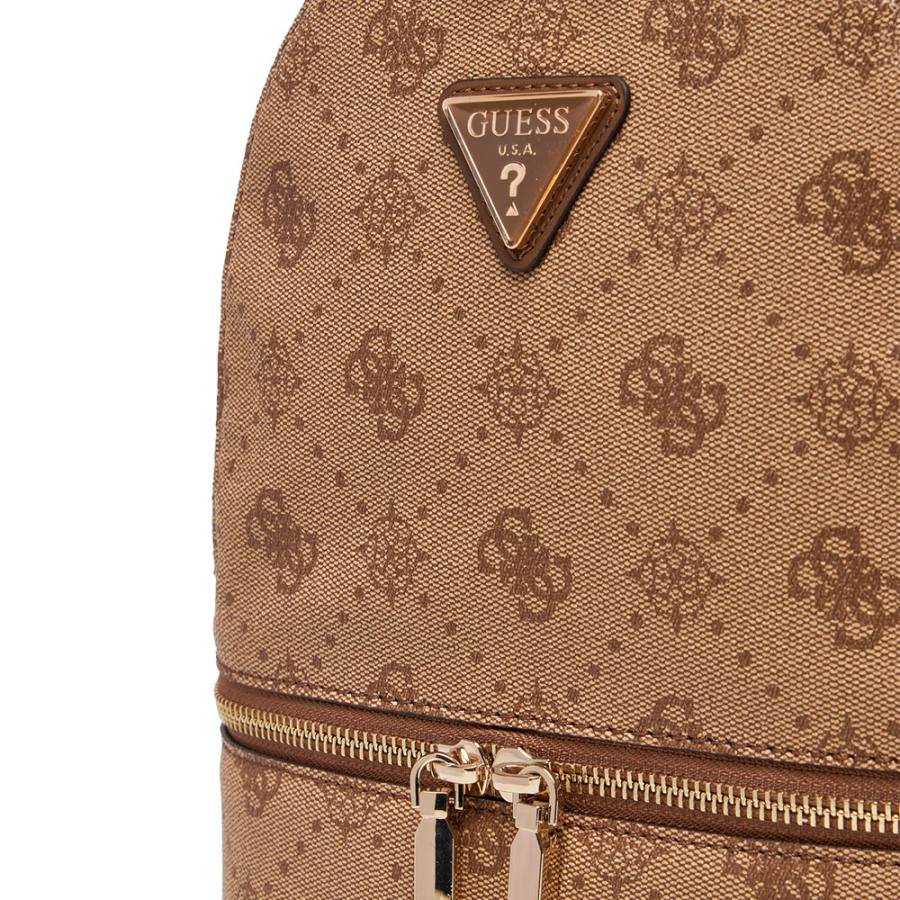 silia-travel-backpack silia-travel-backpack