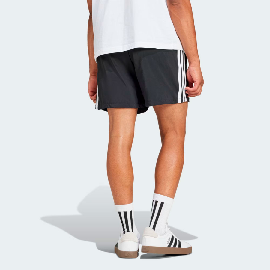 shorts-chelsea-essentials-de-3-rayas-5