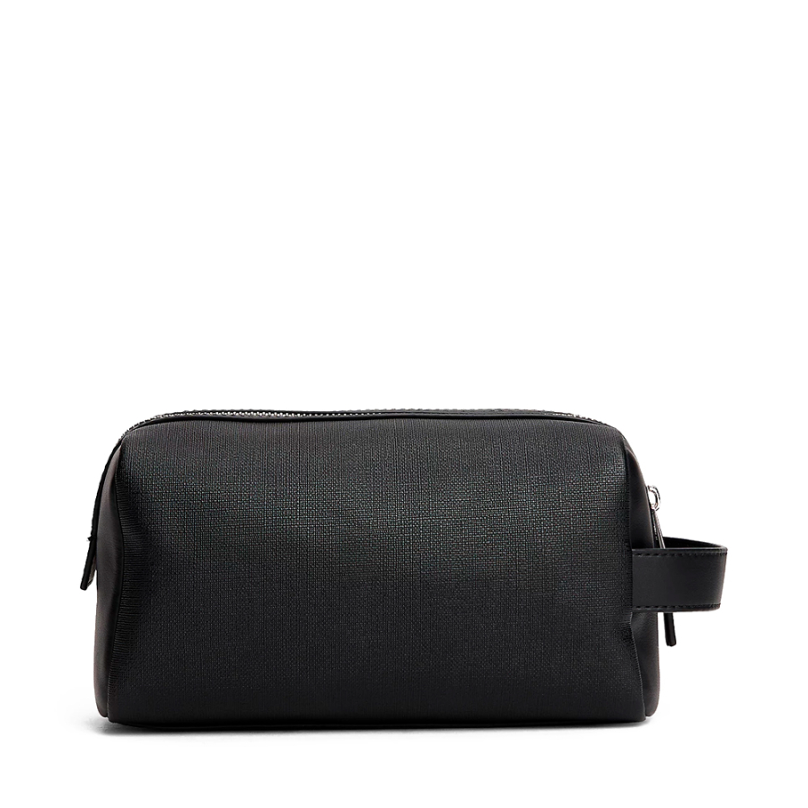 borsa-da-toilette-moderna-con-logo-metallico