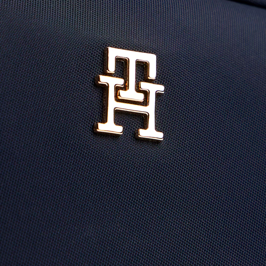 bolsa-de-ombro-em-tecido-tecnico bolsa-de-ombro-em-tecido-tecnico