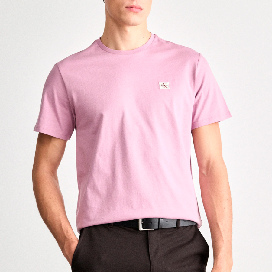 camiseta-de-algodon-con-insignia