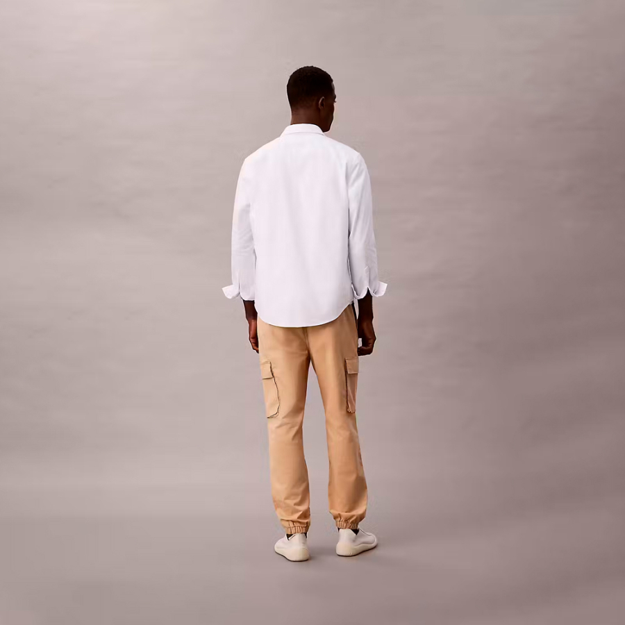 pantaloni-cargo-attillati