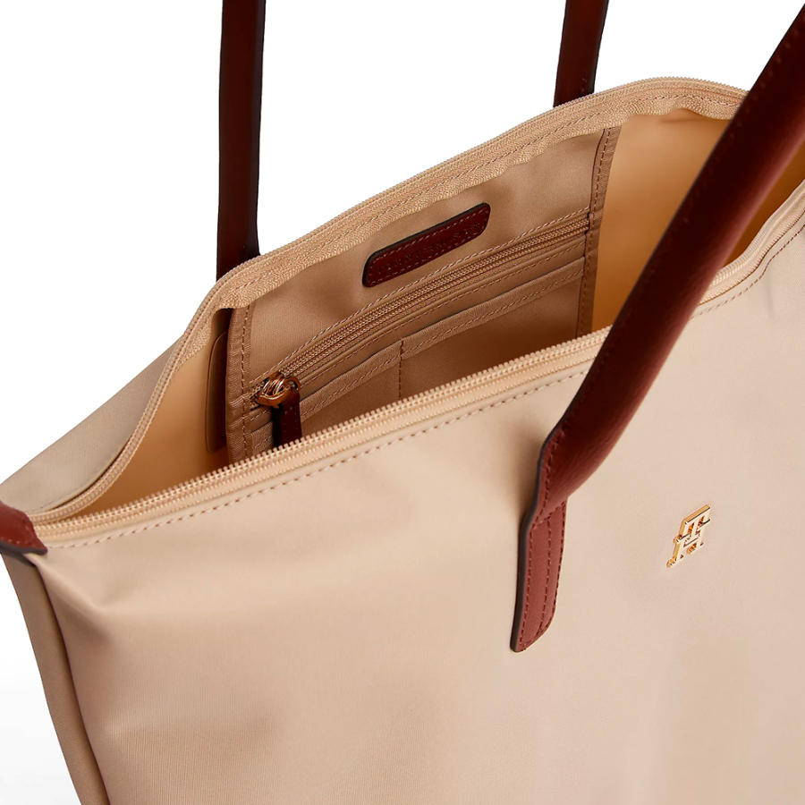 sac-fourre-tout-monogramme-th sac-fourre-tout-monogramme-th