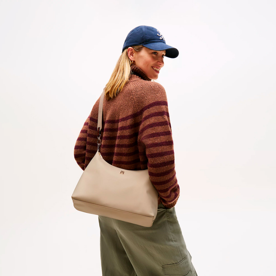 bolsa-de-ombro-com-monograma-th bolsa-de-ombro-com-monograma-th