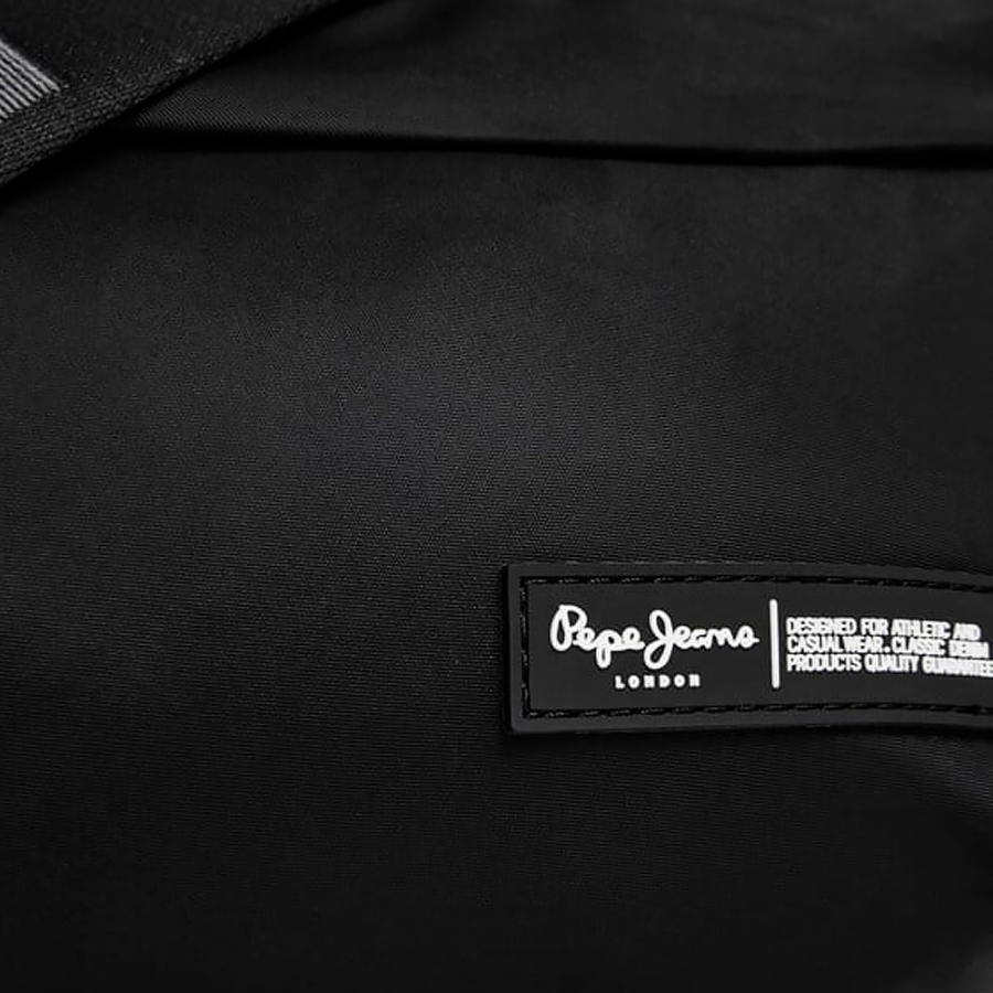 fanny-pack-with-zip-closure fanny-pack-with-zip-closure