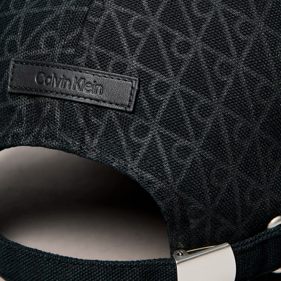 gorra-de-sarga-de-algodon-ajustable-con-logo-emblematico gorra-de-sarga-de-algodon-ajustable-con-logo-emblematico