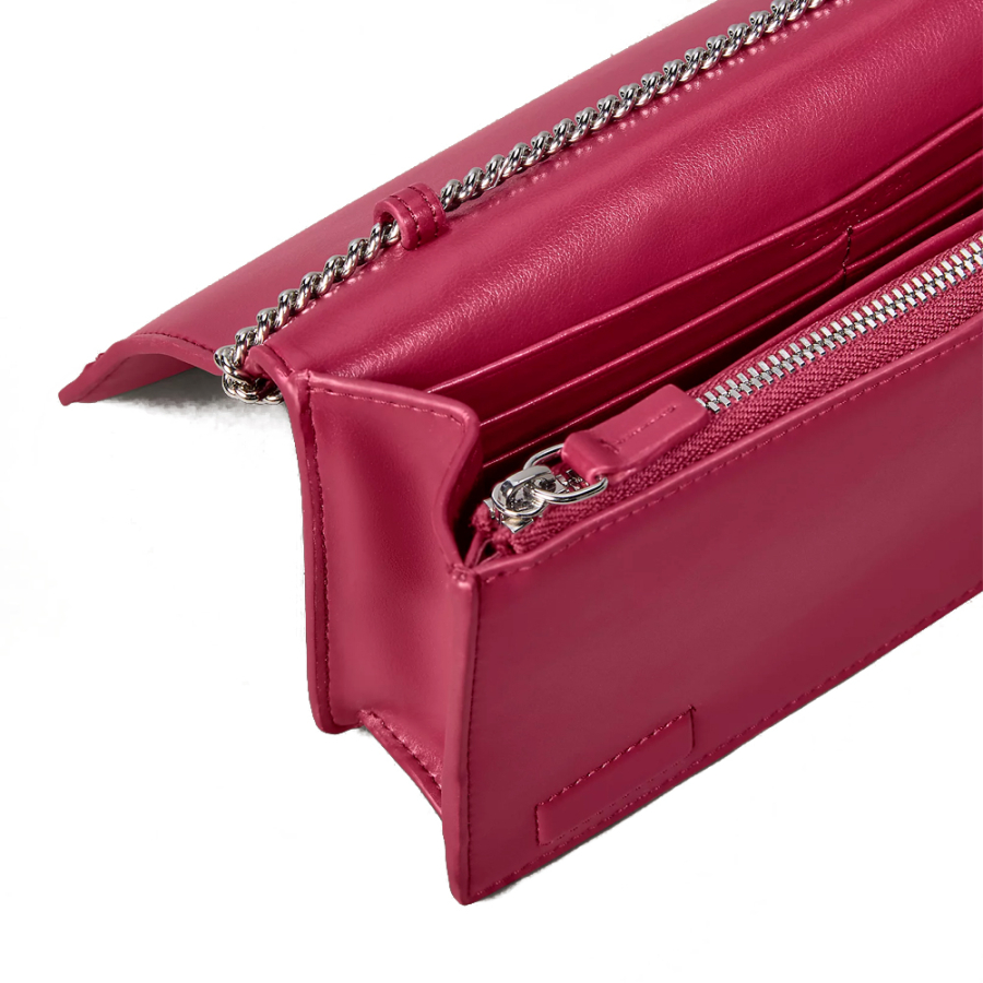 carteira-com-corrente-monogramada carteira-com-corrente-monogramada