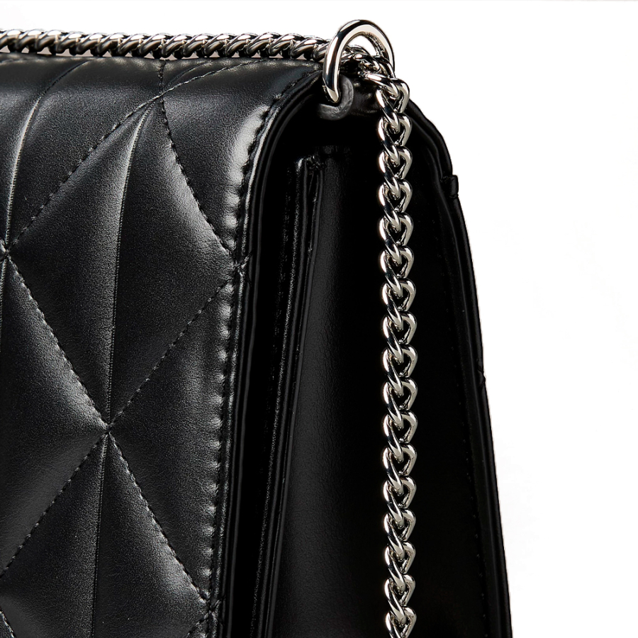 minibolso-acolchado-con-logotipo-de-emblema minibolso-acolchado-con-logotipo-de-emblema