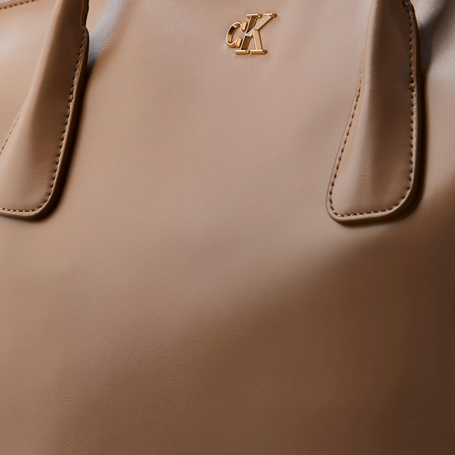 bolso-tote-domo-mediano-con-monograma