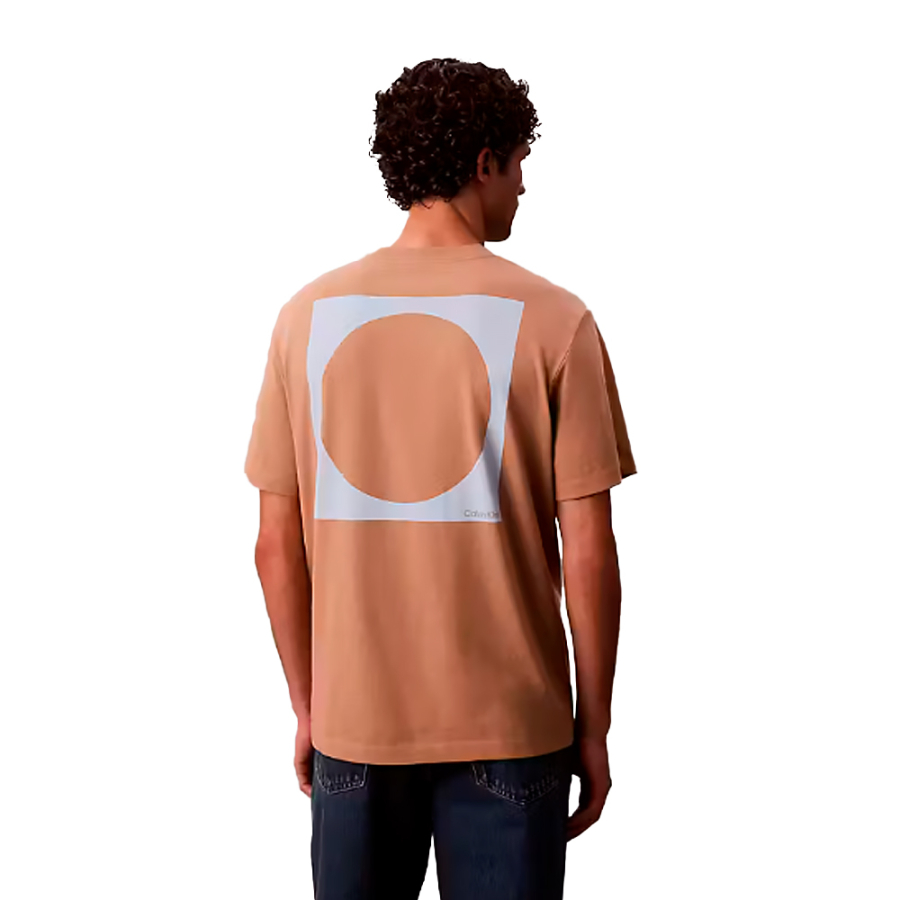 t-shirt-ampia-con-grafica-a-cerchi