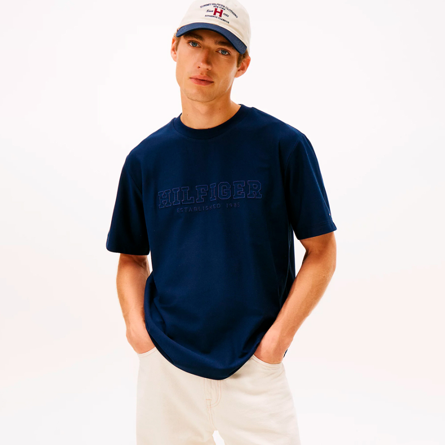 t-shirt-a-col-rond-avec-logo-brode