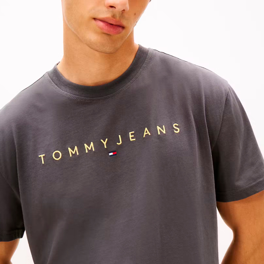 t-shirt-with-embroidered-linear-logo