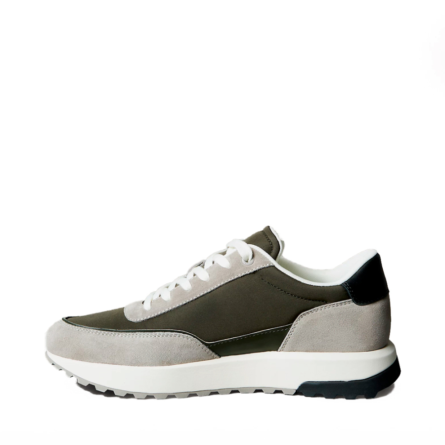 tenis-de-corrida-em-couro-misto